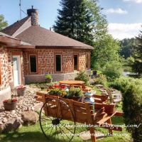 25 Cordwood Homes: Beauty Inside & Out
